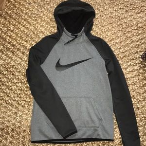 Nike Therma-Fit Hoodie